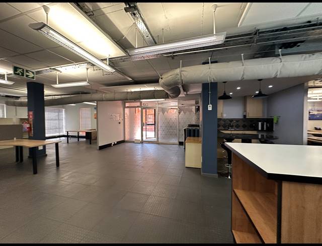 246M² OFFICE TO LET IN CENTURION CENTRAL